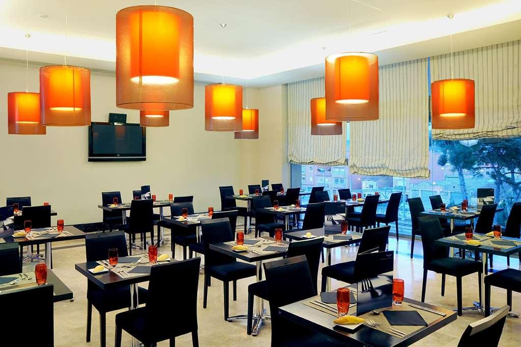 Sercotel Ciutat De Montcada Restoran fotoğraf